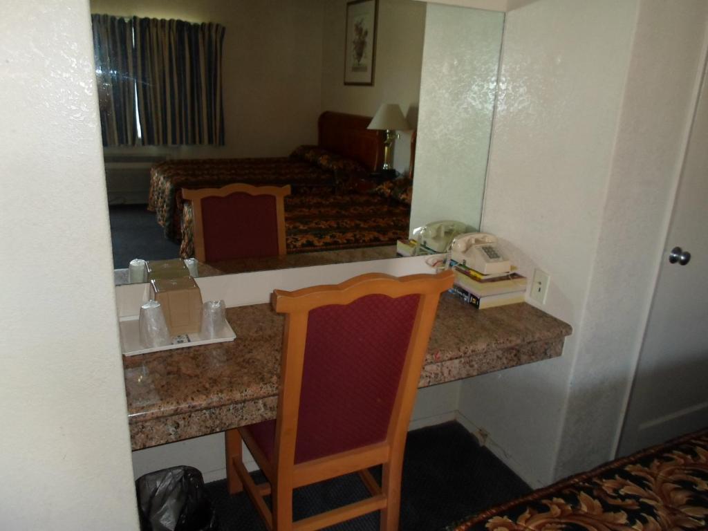Budget Inn Morgan Hill Pokoj fotografie